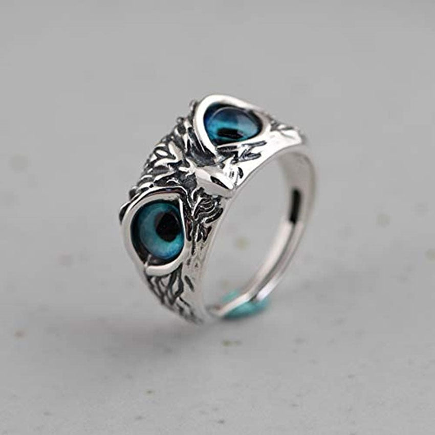 Blue Eyed Owl Ring